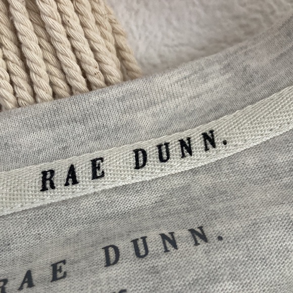 Rae Dunn lucky tee shirt short sleeve St. Patrick’s Day 🍀 Heather grey xs - Picture 9 of 14